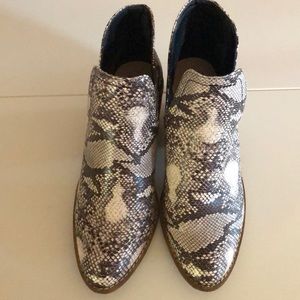 Ankle snakeskin boots